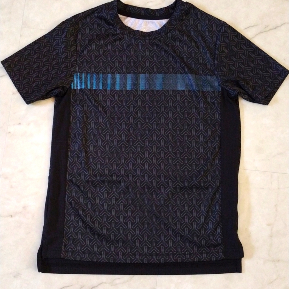 Mta sport T-shirt.